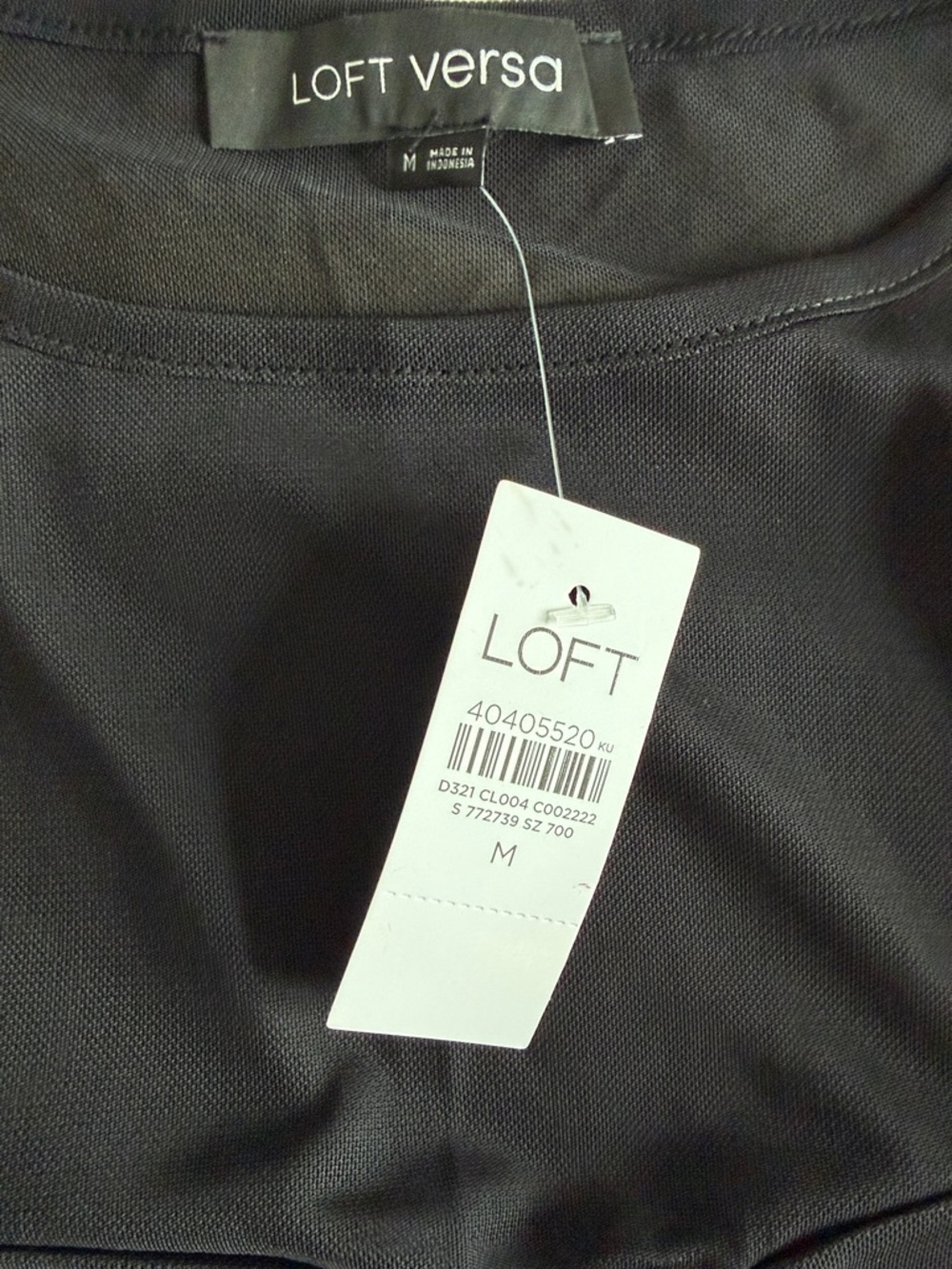 LOFT Versa Mesh Ruched Top - Picture 5 of 6